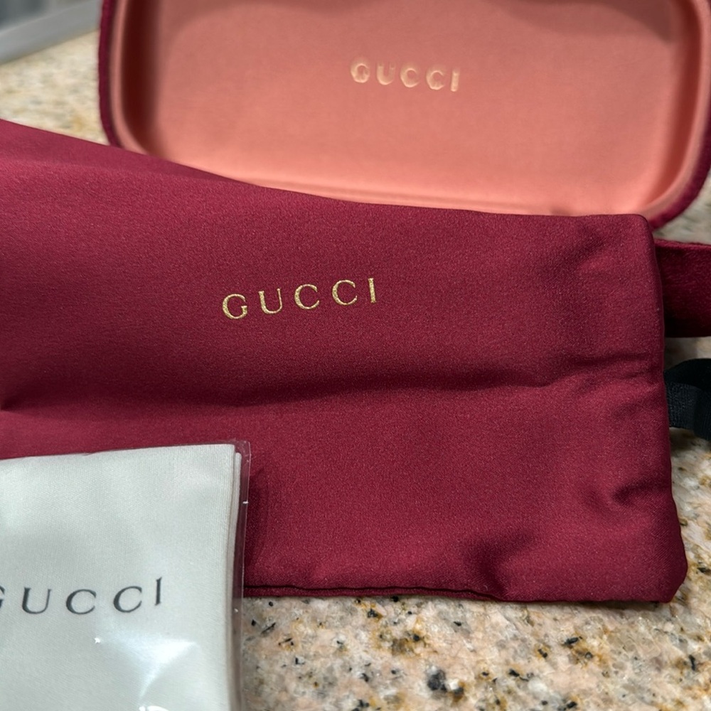 Red Gucci Velvet Hard Glasses Sunglasses Case